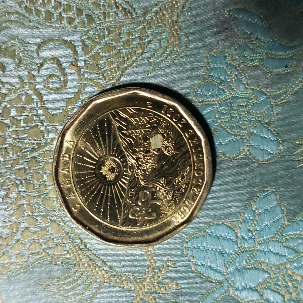 4 for $15  1898-2021 limited edition Canadian collectors loonie